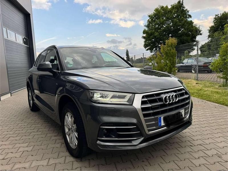 Grau Gebraucht 2019 Audi Q5 S-Line SUV | 31.000 € (Fairer Preis) - Bild 1/4