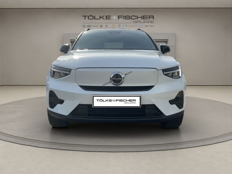 Gebraucht Volvo XC40 Single Motor Extended Range 185 kW (252 PS) 2024 Crystal white SUV