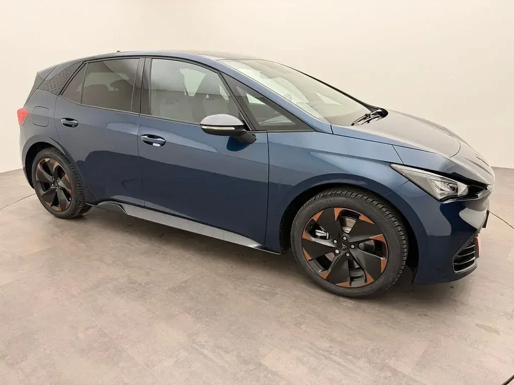 Uusi Cupra Born 169 kW (231 HP) 2026 Sininen Viistoperä