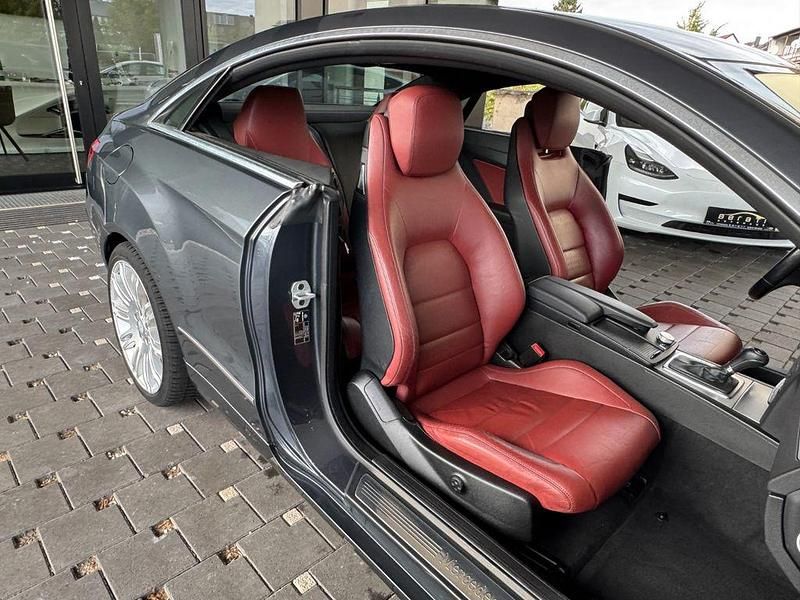 Gebraucht Mercedes E350 265 PS (194 kW) 2012 Grau Coupé