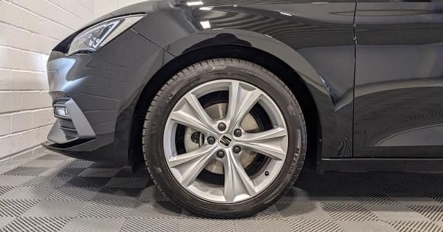 Metallic Gebraucht 2023 Seat Leon FR | 27.820 € (Fairer Preis) - Bild 1/4