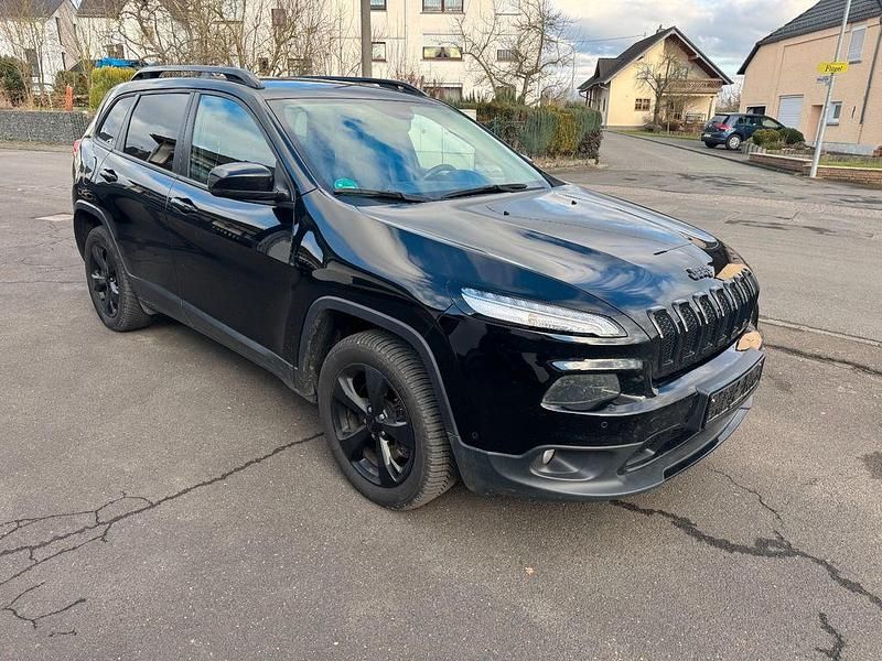 Gebraucht Jeep Cherokee Night Eagle 200 PS (147 kW) 2017 Diamond black crystal p/c SUV