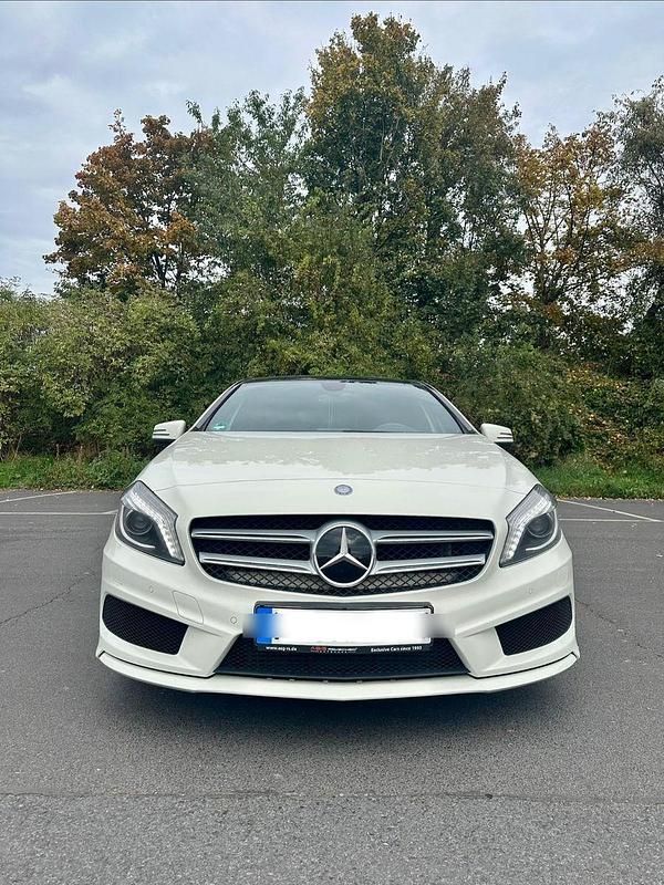 Weiß Gebraucht 2013 Mercedes A220 AMG line Kombi | 14.000 € (Fairer Preis) - Bild 1/4