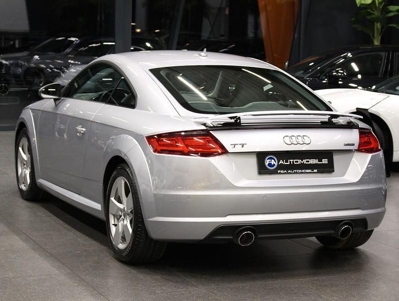 Gebraucht Audi TT Comfort 230 PS (169 kW) 2015 Silber Coupé