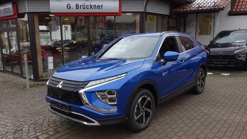 Blau Gebraucht 2022 Mitsubishi Eclipse Cross Intro Edition SUV | 22.290 € (Fairer Preis) - Bild 1/4