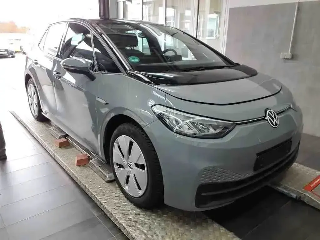 Second-hand VW ID.3 Pure 110 kW (150 CP) 2022 Gri Hatchback