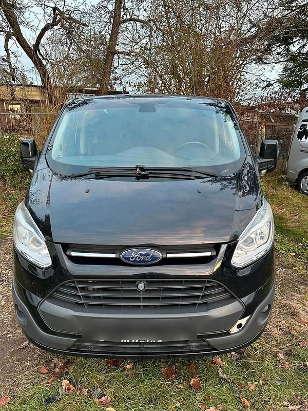 Schwarz Gebraucht 2015 Ford Tourneo Van / Kleinbus | 13.000 € (Fairer Preis) - Bild 1/4