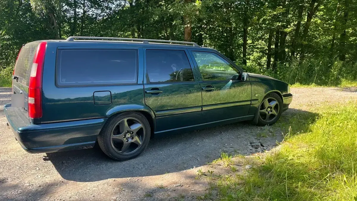 Gebraucht Volvo V70 144 PS (105 kW) 1998 Grün Kombi