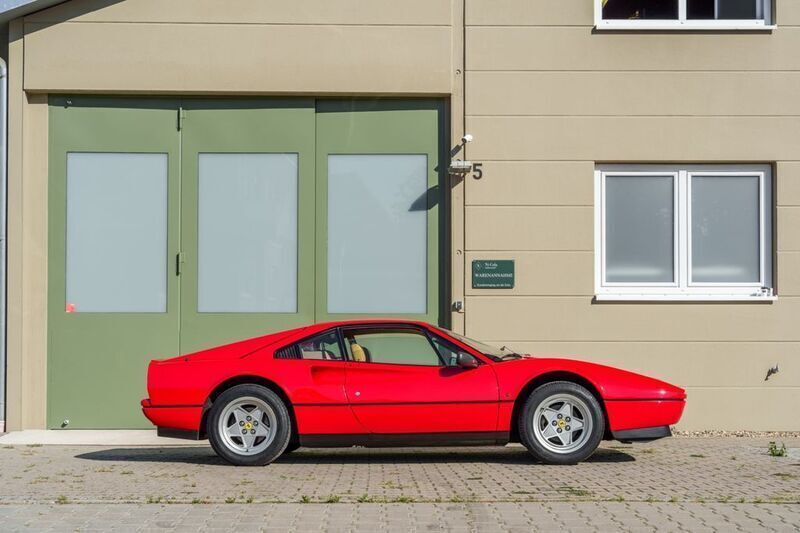 Gebraucht Ferrari 328 271 PS (199 kW) 1985 Rot Coupé