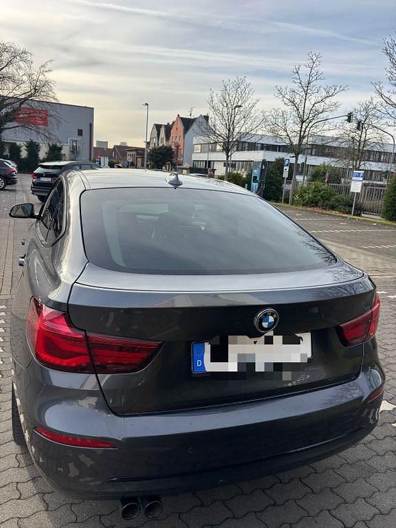 Gebraucht BMW 320 Gran Turismo M Sport 184 PS (135 kW) 2019 Grau Limousine