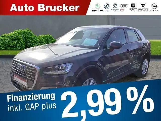 Grau Gebraucht 2019 Audi Q2 Sport SUV | 21.660 € (Etwas zu teuer) - Bild 1/4
