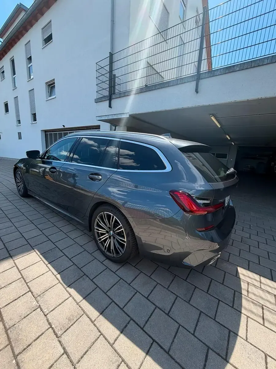 Gebraucht BMW 320 M Sport 190 PS (139 kW) 2021 Grau Kombi