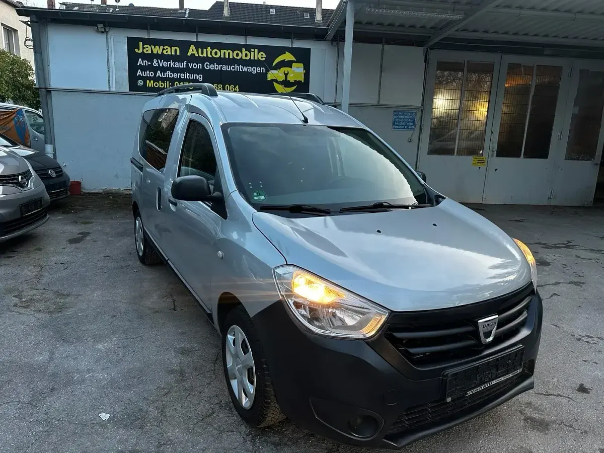 Gebraucht Dacia Dokker 83 PS (61 kW) 2014 Silber Van / Kleinbus