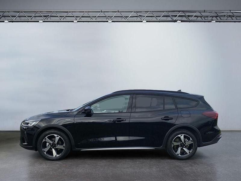 Neu Ford Focus Active X 155 PS (114 kW) 2025 Frozen white Limousine