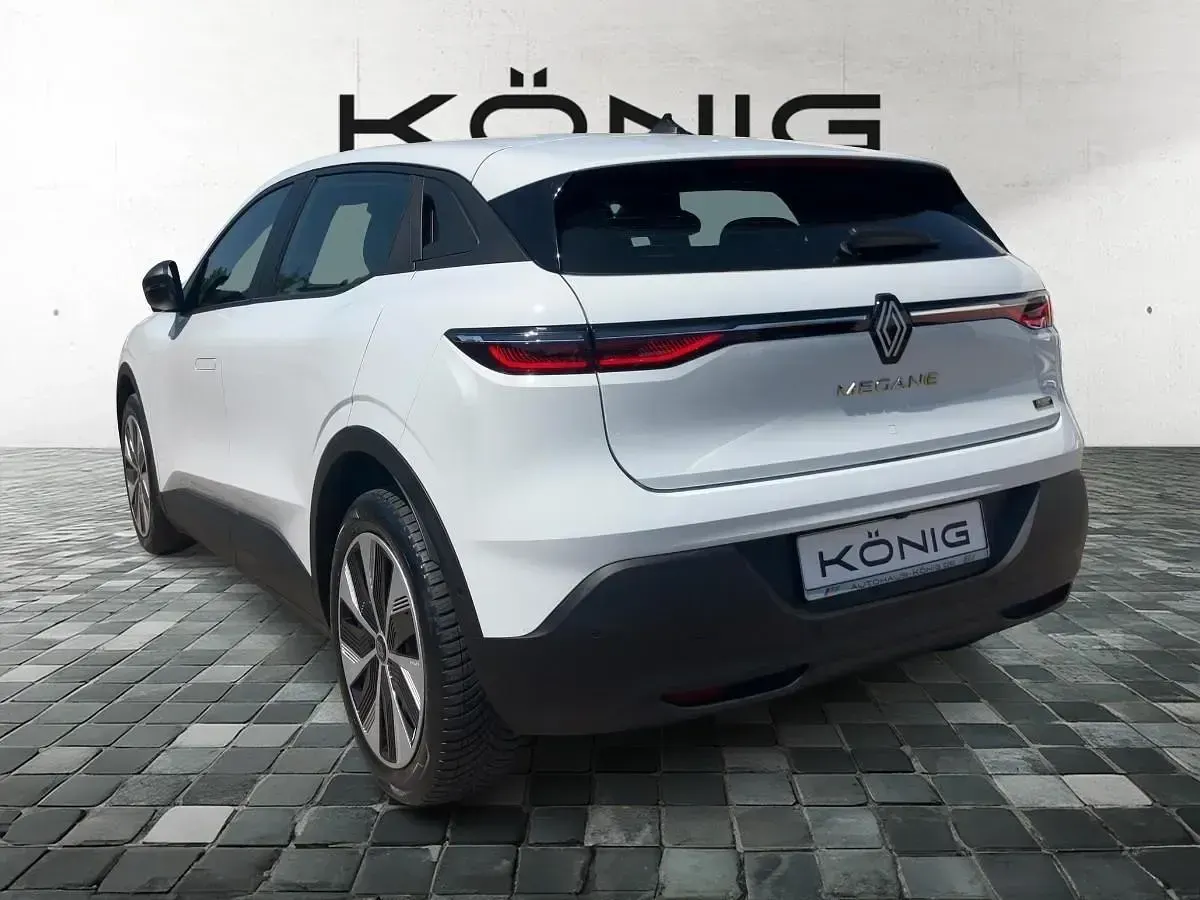 Gebraucht Renault Megane E-Tech Evolution 96 kW (131 PS) 2023 Weiß Limousine