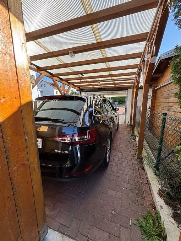 Gebraucht Skoda Superb 179 PS (131 kW) 2018 Schwarz Kombi