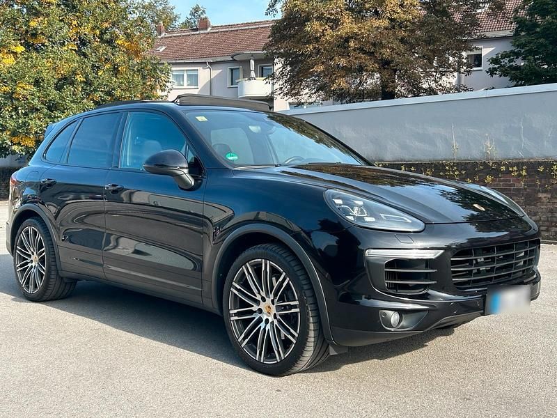 Second-hand Porsche Cayenne 262 CP (192 kW) 2015 Negru SUV