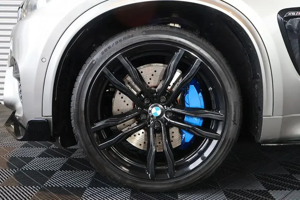 Gebraucht BMW X5 M Performance 575 PS (422 kW) 2018 Doningtongrau SUV