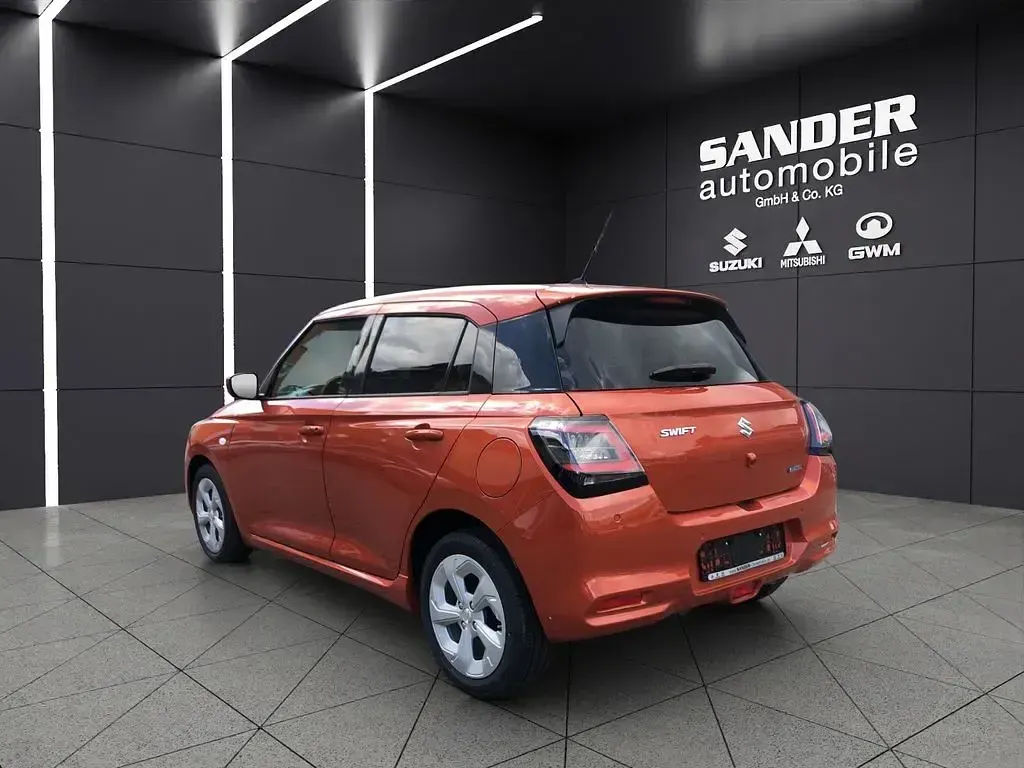 Neu Suzuki Swift Comfort 83 PS (61 kW) 2026 Orange Kleinwagen