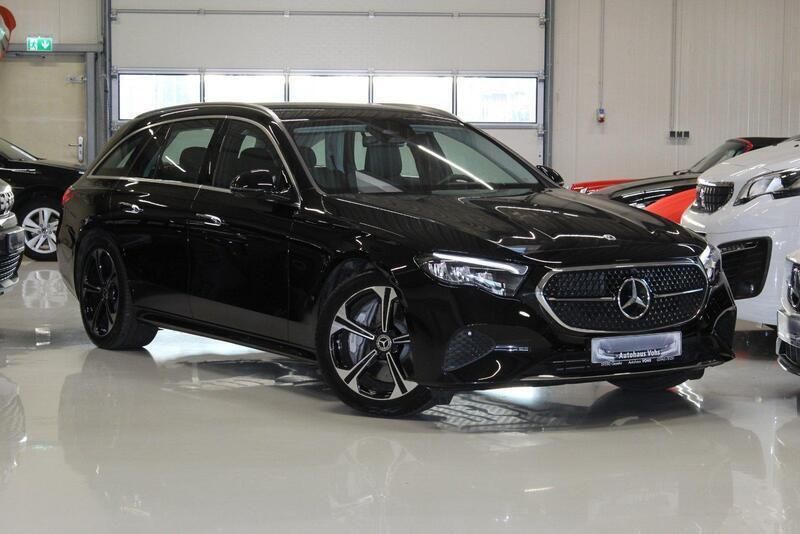 Schwarz Gebraucht 2023 Mercedes E300 Kombi | 46.970 € (Superpreis) - Bild 1/4