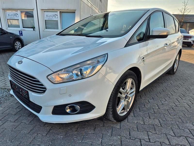 Gebraucht Ford S-MAX Trend 150 PS (110 kW) 2016 Weiß Van / Kleinbus
