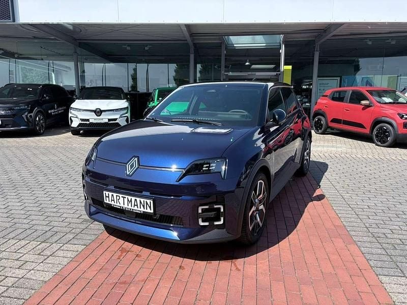 Nachtblau metallic, black pea Neu 2025 Renault R5 Urban Kleinwagen | 31.940 € (Etwas zu teuer) - Bild 1/3