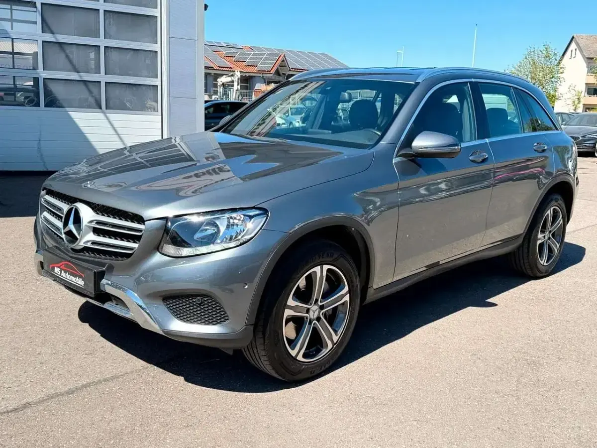Second-hand Mercedes GLC220 170 CP (125 kW) 2017 Gri SUV