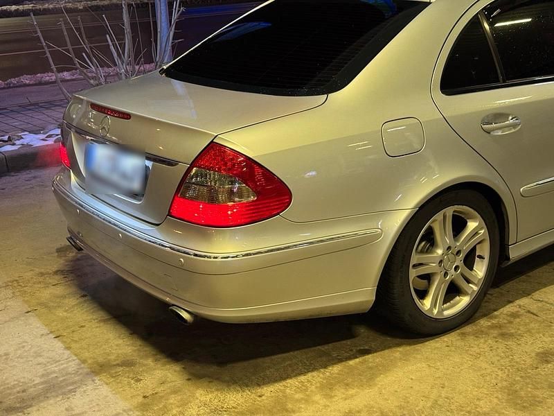 Gebraucht Mercedes E280 Avantgarde 231 PS (169 kW) 2006 Silber Limousine