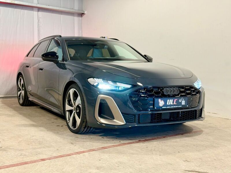 Grau Neu 2025 Audi A5 Edition .1 Coupé | 67.990 € (Etwas zu teuer) - Bild 1/4