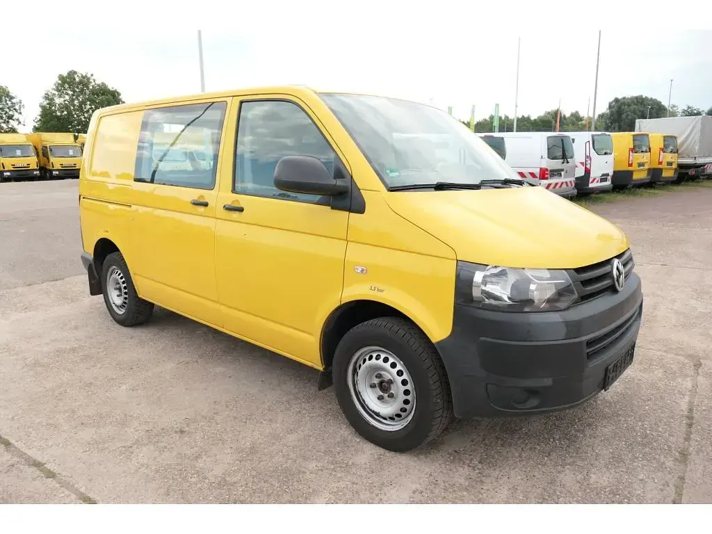 Używany VW Transporter 84 KM (61 kW) 2014 Żółty Van