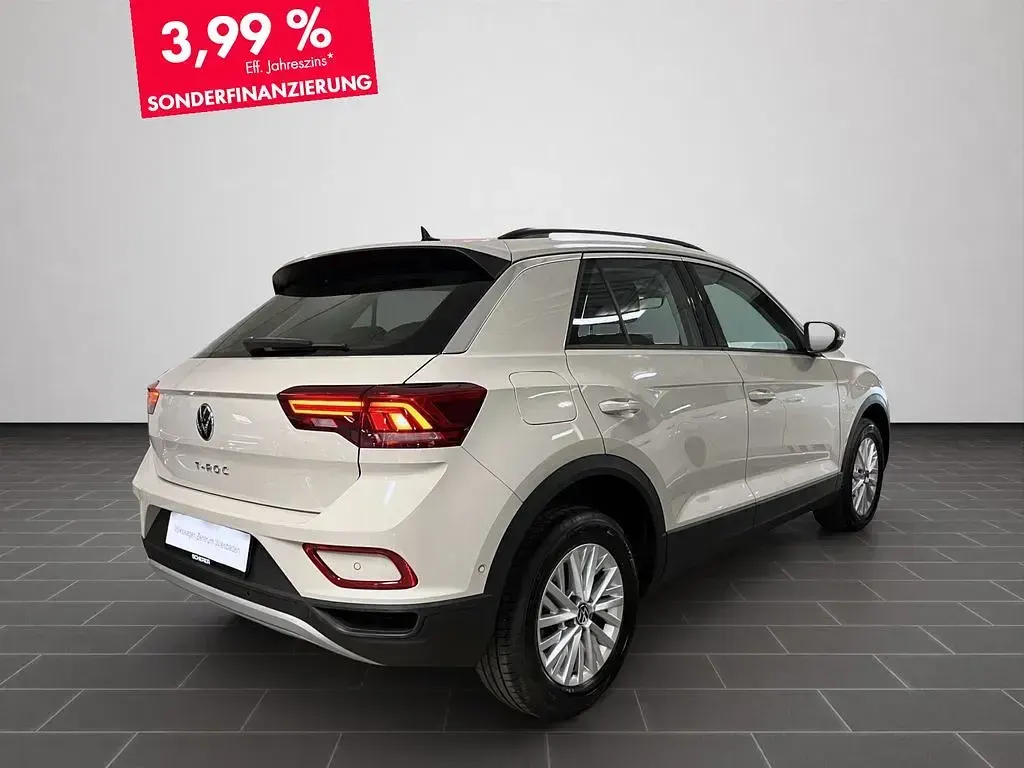 Gebraucht VW T-Roc Life 110 PS (80 kW) 2023 Ascotgrau SUV
