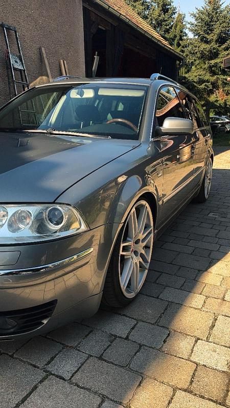 Gebraucht VW Passat Highline 150 PS (110 kW) 2001 Grau Kombi