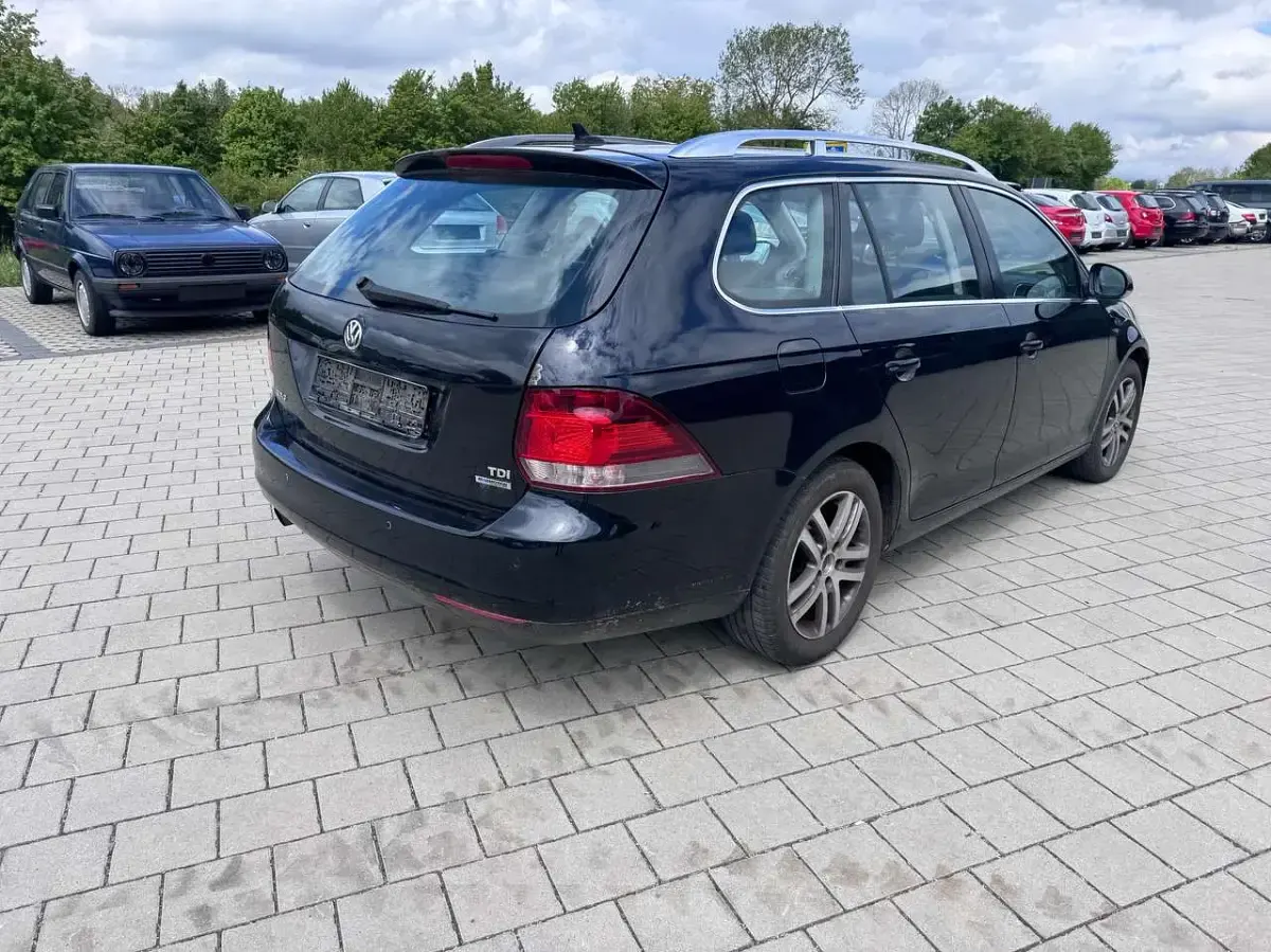 Gebraucht VW Golf VI 105 PS (77 kW) 2010 Schwarz Kleinwagen