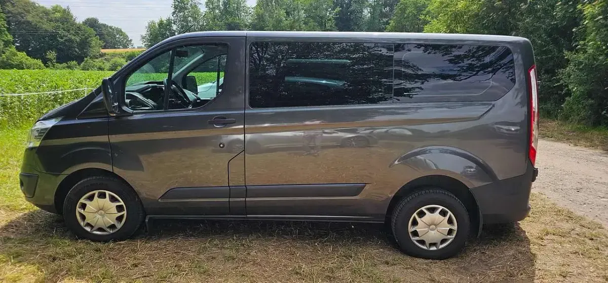 Gebraucht Ford Tourneo Trend 131 PS (96 kW) 2016 Grau Van / Kleinbus