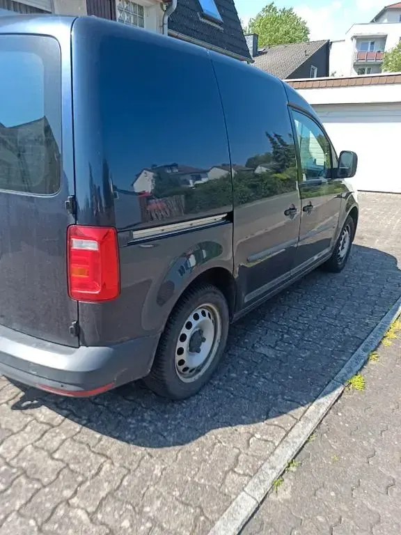 Gebraucht VW Caddy 150 PS (110 kW) 2018 Blau Van / Kleinbus