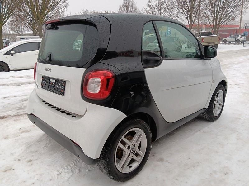 Gebraucht Smart ForTwo Coupé 60 kW (82 PS) 2022 Weiß Coupé
