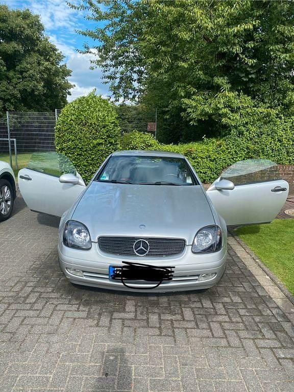Silber Gebraucht 1999 Mercedes SLK200 Cabrio | 4.850 € (Etwas zu teuer) - Bild 1/4