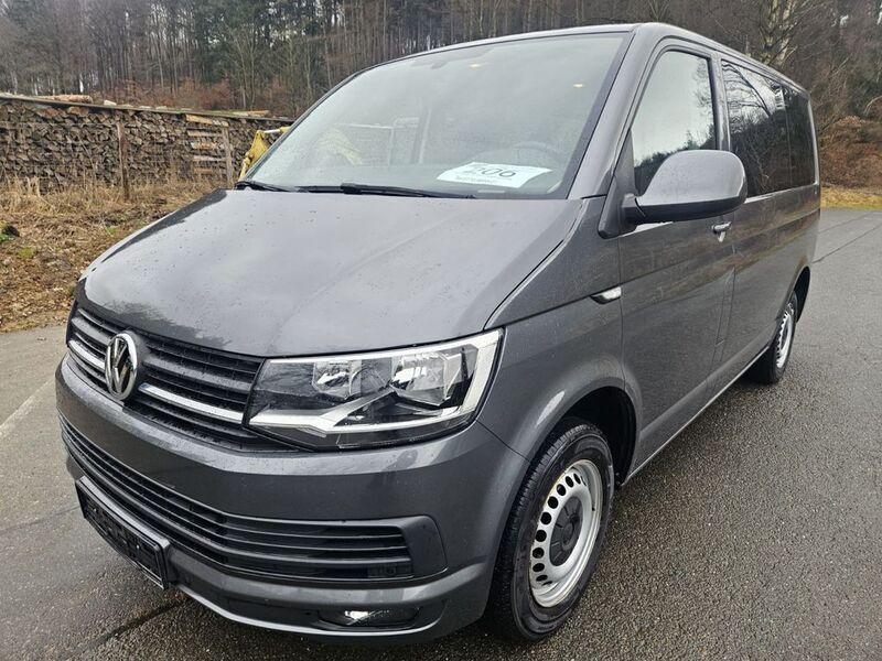 Grau Gebraucht 2017 VW T6 Van | 24.995 € (Teuer) - Bild 1/4