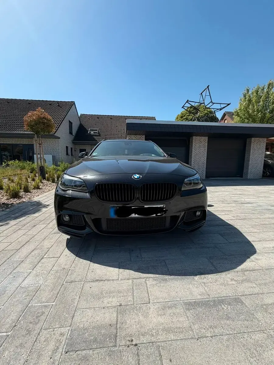 Gebraucht BMW 520 184 PS (135 kW) 2012 Schwarz Kombi