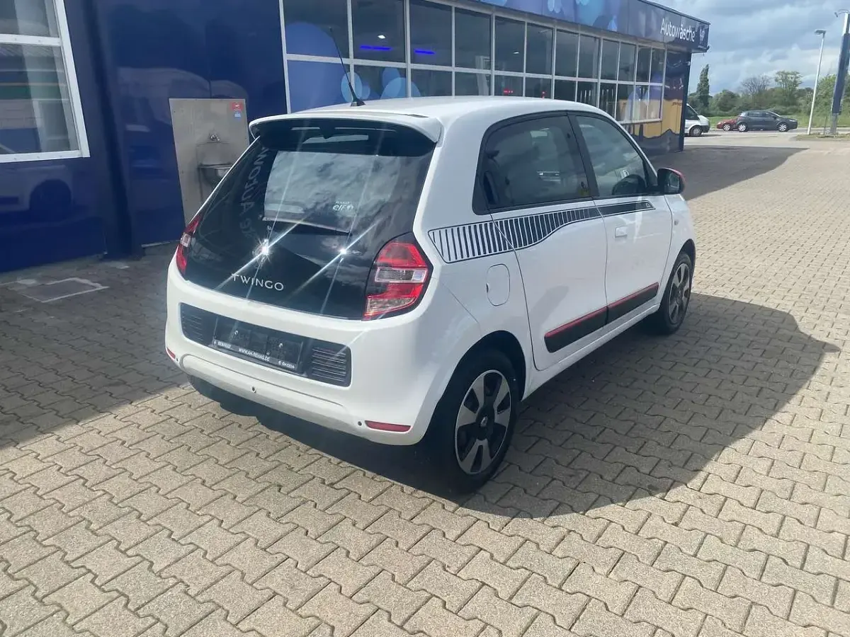 Gebraucht Renault Twingo Dynamique 71 PS (52 kW) 2015 Weiß Kleinwagen