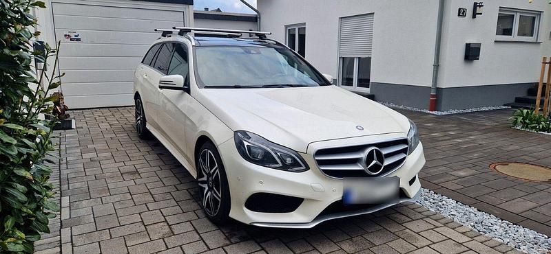Gebraucht Mercedes E250 Avantgarde 204 PS (150 kW) 2015 Schwarz Kombi