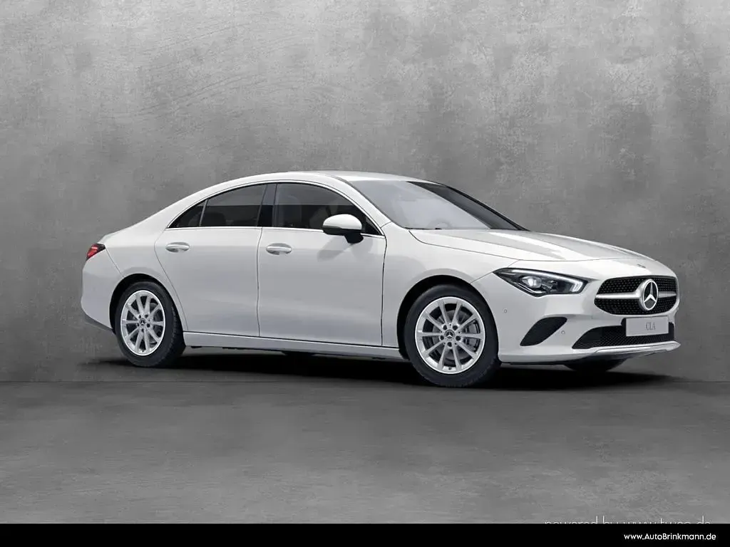 Gebraucht Mercedes CLA200 Progressive 163 PS (119 kW) 2021 Weiß Coupé