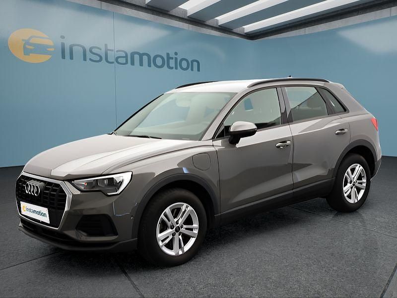 Grau Gebraucht 2022 Audi Q3 SUV | 28.799 € (Guter Preis) - Bild 1/4