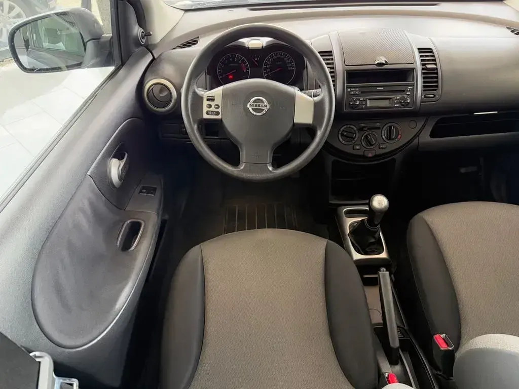 Gebraucht Nissan Note 88 PS (64 kW) 2011 Grau Kleinwagen