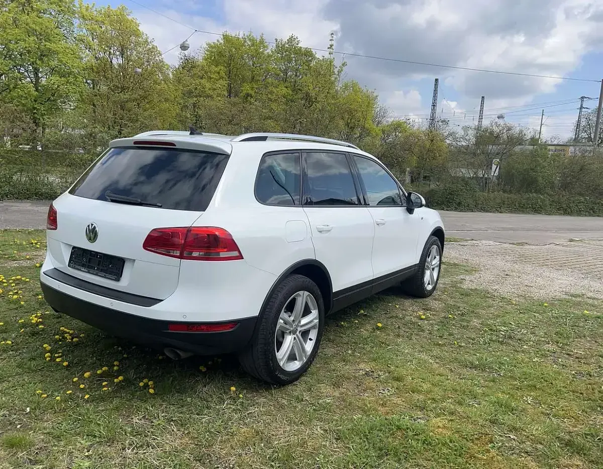 Gebraucht VW Touareg 245 PS (180 kW) 2014 SUV