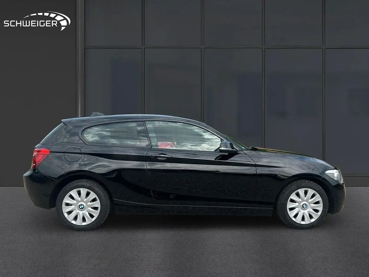 Gebraucht BMW 116 136 PS (100 kW) 2013 Schwarz Kleinwagen