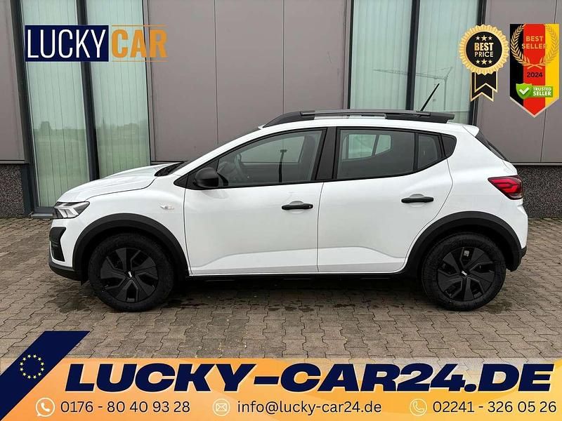 Schwarz Neu 2024 Dacia Sandero Essentiel Kleinwagen | 15.895 € (Guter Preis) - Bild 1/4