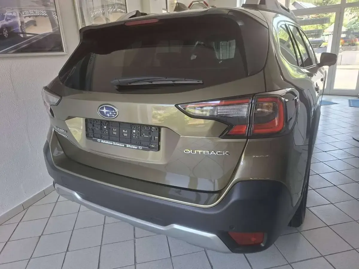 Neu Subaru Outback Platinum 169 PS (124 kW) 2026 Autumn green (m) Kombi