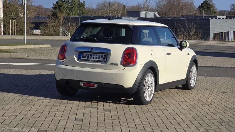 Gebraucht Mini Cooper 136 PS (100 kW) 2015 Weiß Kleinwagen