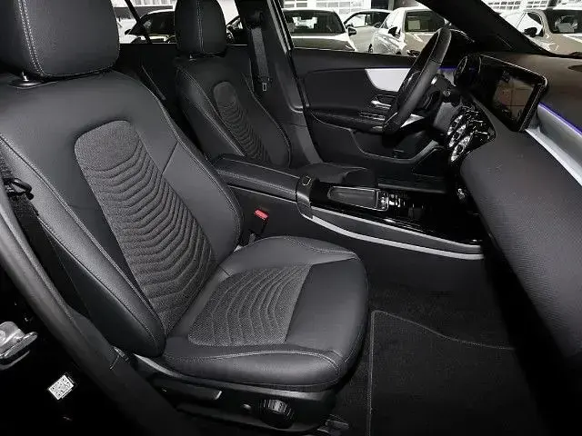 Gebraucht Mercedes A200 163 PS (119 kW) 2026
